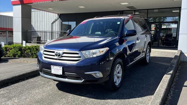 2013 Toyota Highlander SE