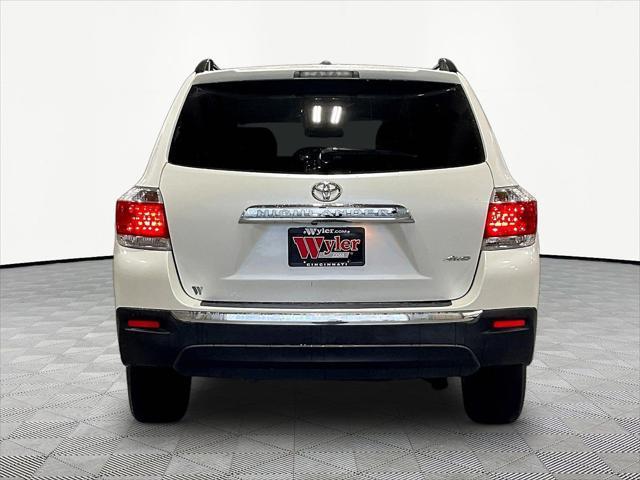 2013 Toyota Highlander - $11,800