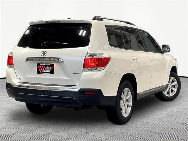 2013 Toyota Highlander - $11,800