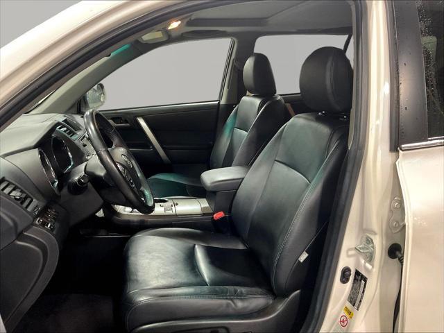 2013 Toyota Highlander - $11,800