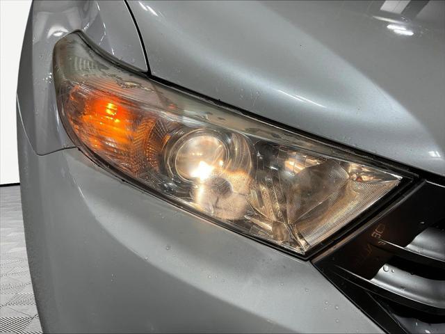 2013 Toyota Highlander - $11,800