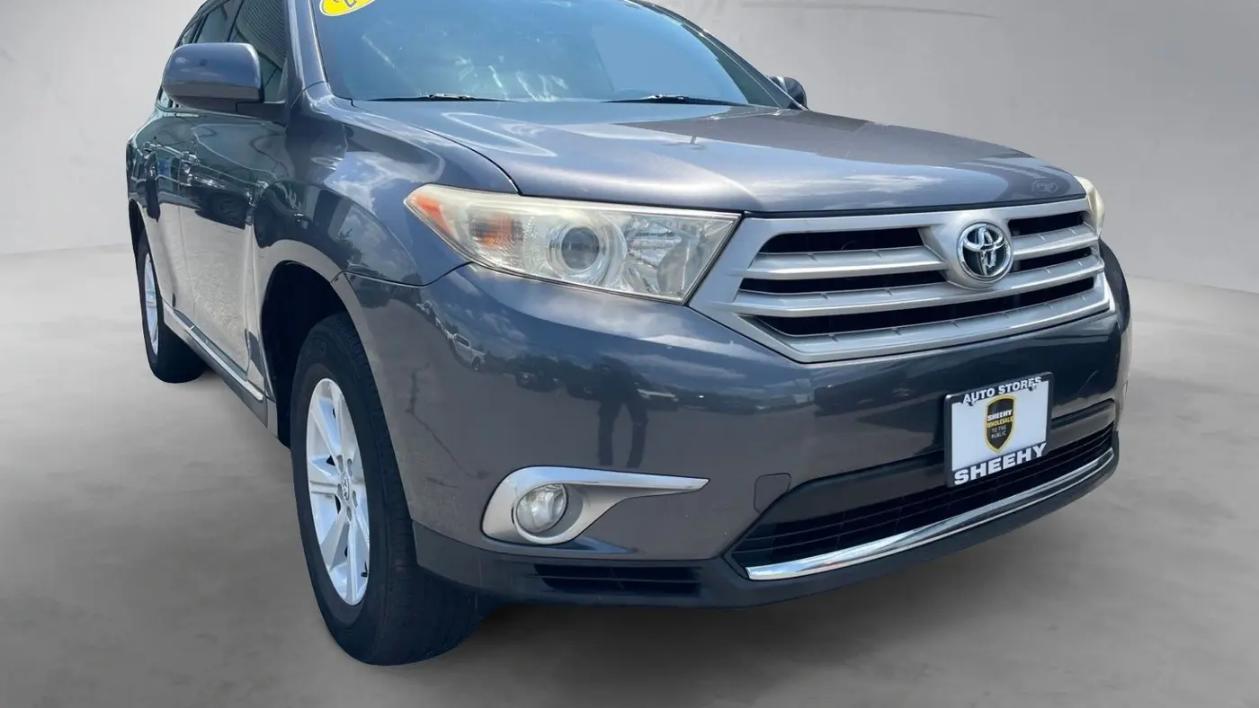 2013 Toyota Highlander Base