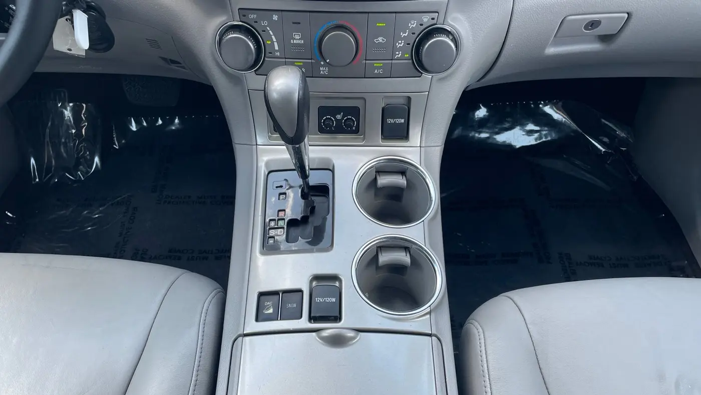 2013 Toyota Highlander Base