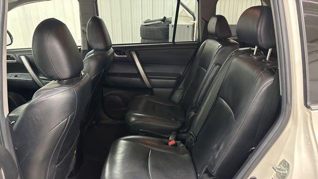2013 Toyota Highlander SE