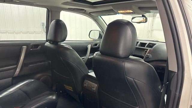 2013 Toyota Highlander SE