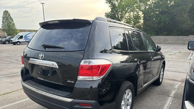 2012 Toyota Highlander SE