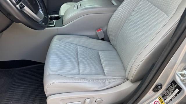 2014 Toyota Highlander LE