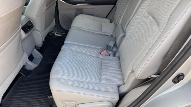 2014 Toyota Highlander LE