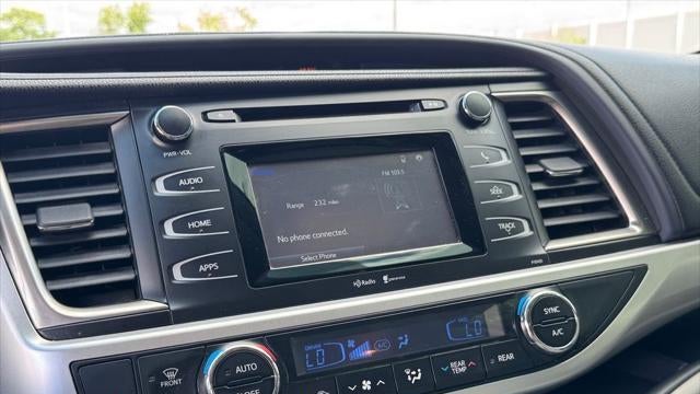 2014 Toyota Highlander LE