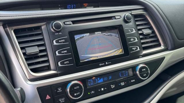 2014 Toyota Highlander LE