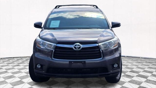 2015 Toyota Highlander LE