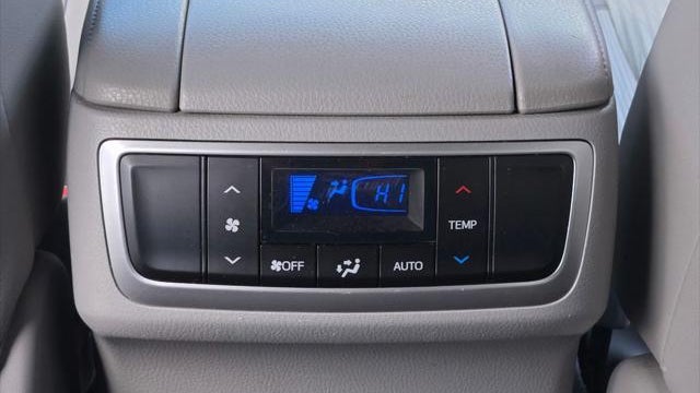 2015 Toyota Highlander LE