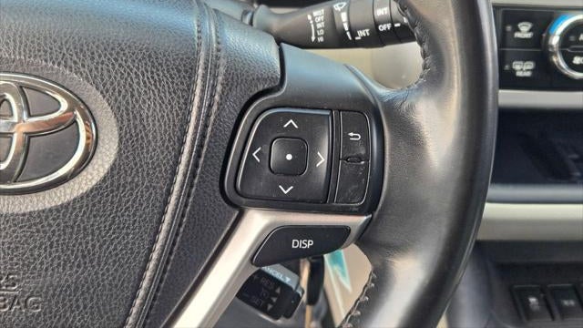 2015 Toyota Highlander LE