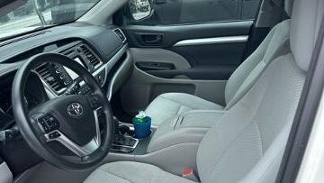 2015 Toyota Highlander LE