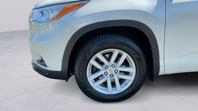 2015 Toyota Highlander LE