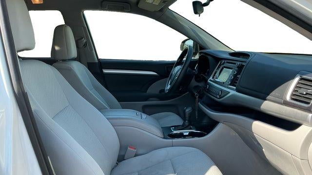 2015 Toyota Highlander LE