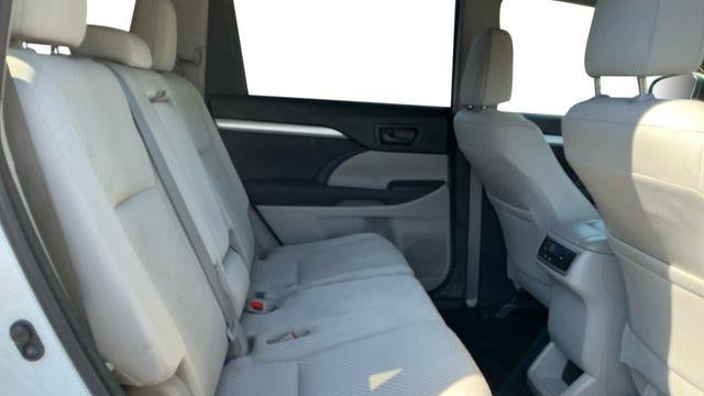 2015 Toyota Highlander LE