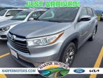 2016 Highlander Thumbnail 1