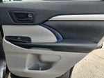 2015 Highlander Thumbnail 32