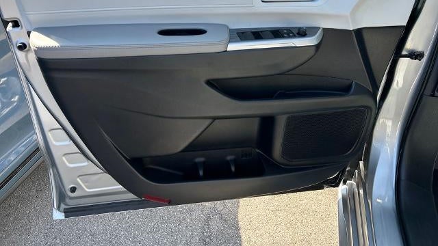 2025 Toyota Sienna LE 8-Passenger