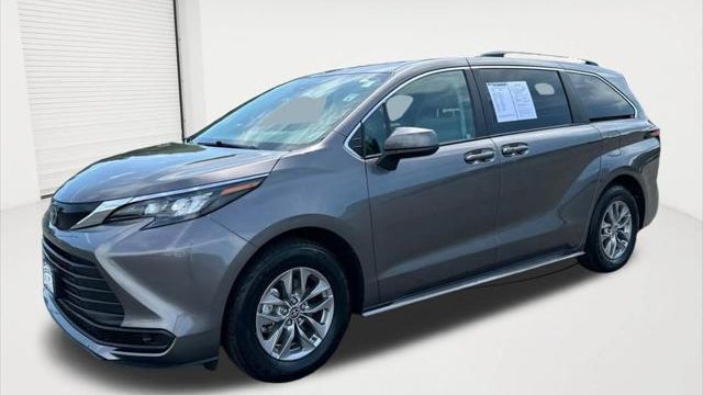 Preowned 2024 Toyota Sienna LE 8-Passenger for Sale