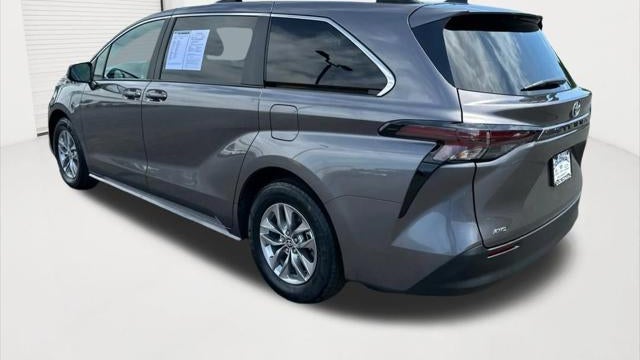 2024 Toyota Sienna LE 8-Passenger