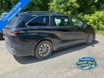 2025 Sienna Thumbnail 2