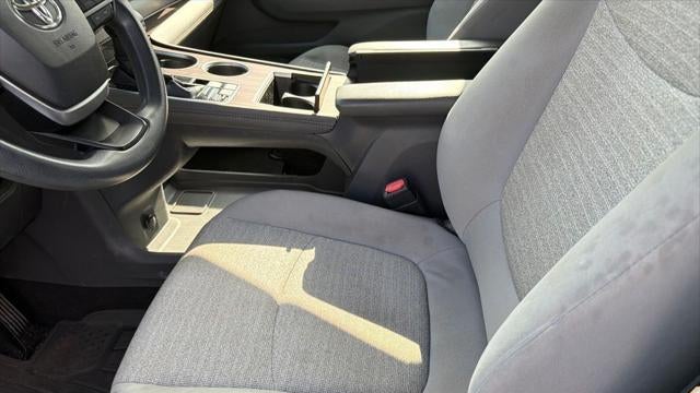 2021 Toyota Sienna LE 8-Passenger