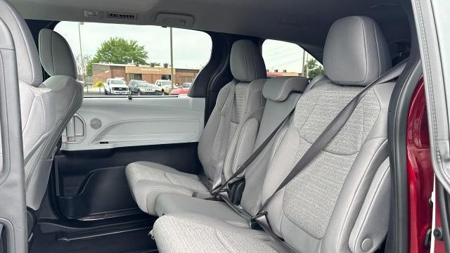 2025 Toyota Sienna LE 8-Passenger