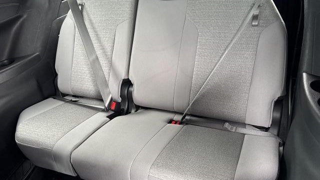2025 Toyota Sienna LE 8-Passenger