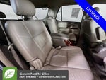 2006 Sequoia Thumbnail 17