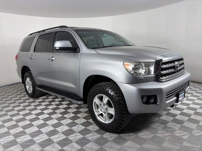2010 Toyota Sequoia 4X4 SR5 4DR SUV (5.7L V8 Ffv)