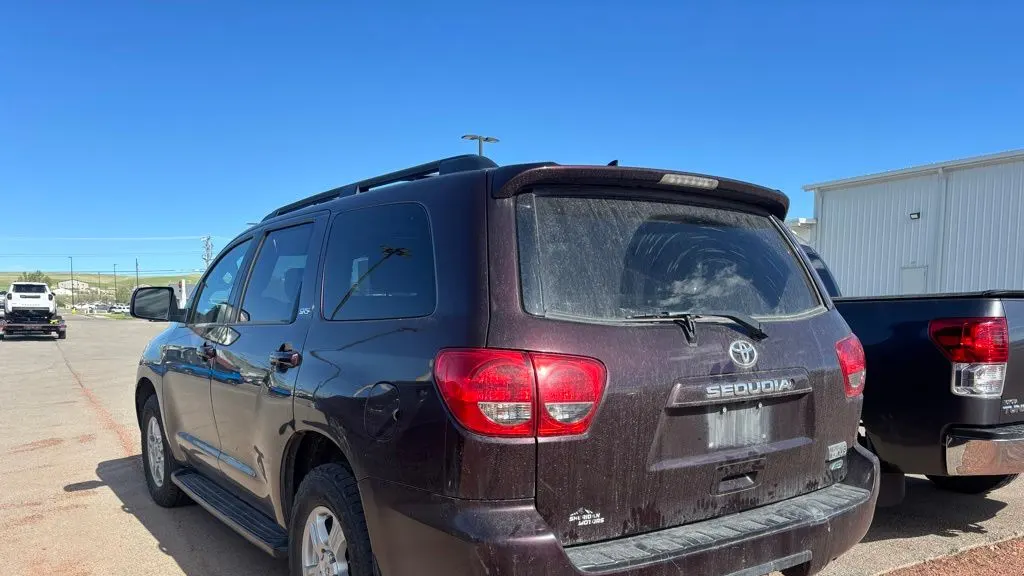 2016 Toyota Sequoia SR5
