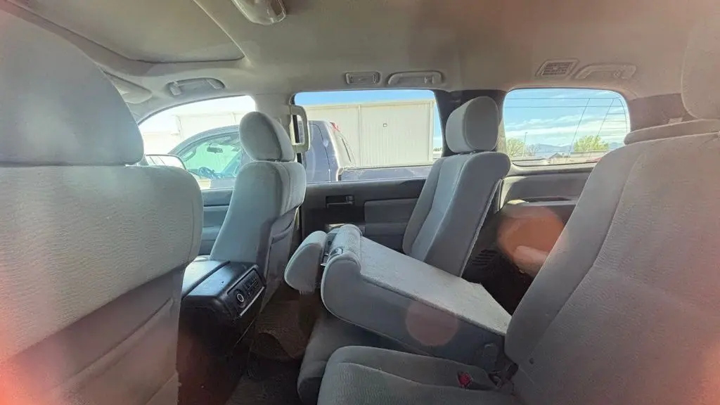2016 Toyota Sequoia SR5