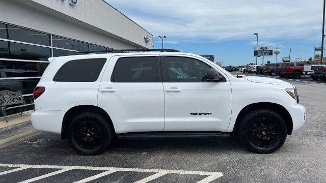 2019 Toyota Sequoia SR5