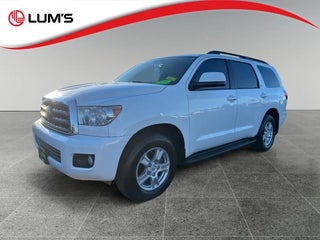 2014 Toyota Sequoia with Super White Exterior