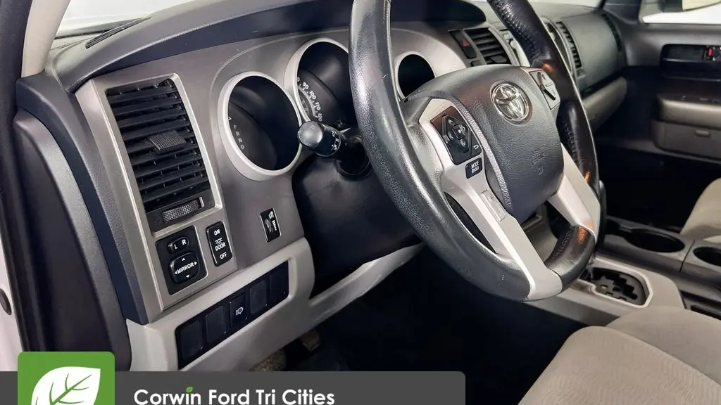 2017 Toyota Sequoia SR5