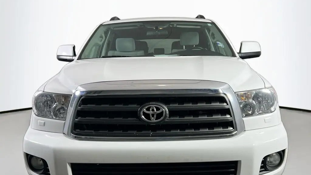 2017 Toyota Sequoia SR5