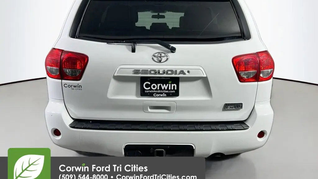 2017 Toyota Sequoia SR5