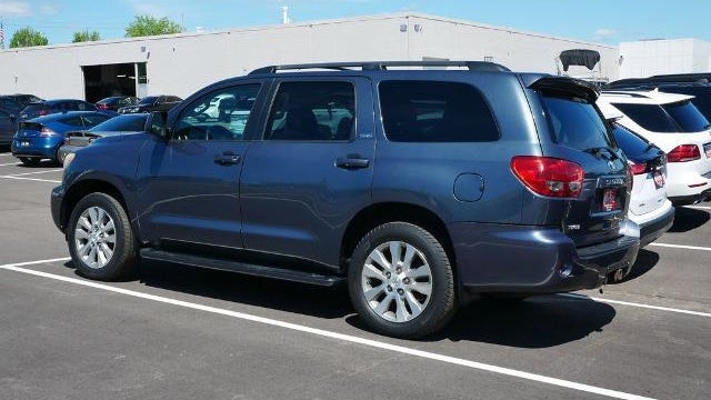 2008 Toyota Sequoia SR5
