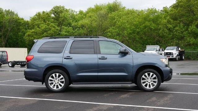 2008 Toyota Sequoia SR5