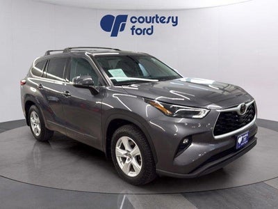 2022 Toyota Highlander AWD LE 4DR SUV
