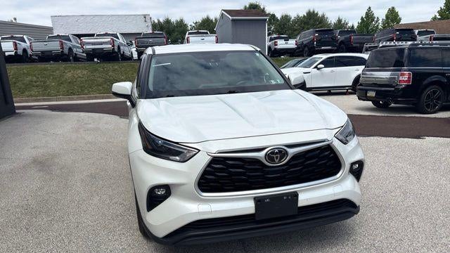2021 Toyota Highlander LE