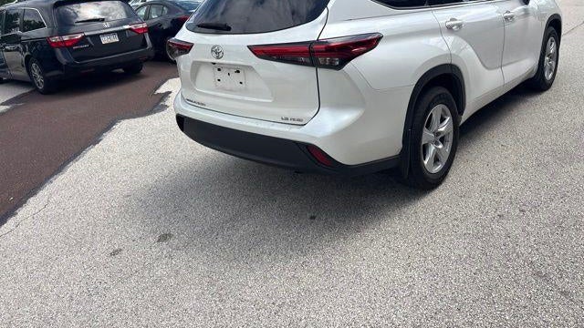 2021 Toyota Highlander LE