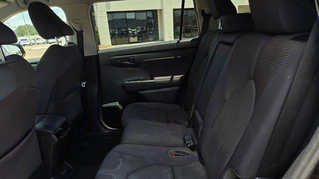 2021 Toyota Highlander LE