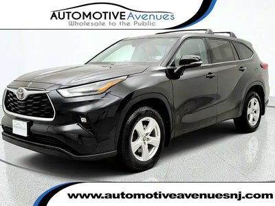 2022 Toyota Highlander AWD LE 4DR SUV