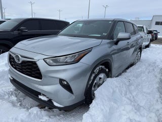 2020 Toyota Highlander with Celestial Silver Metallic Exterior