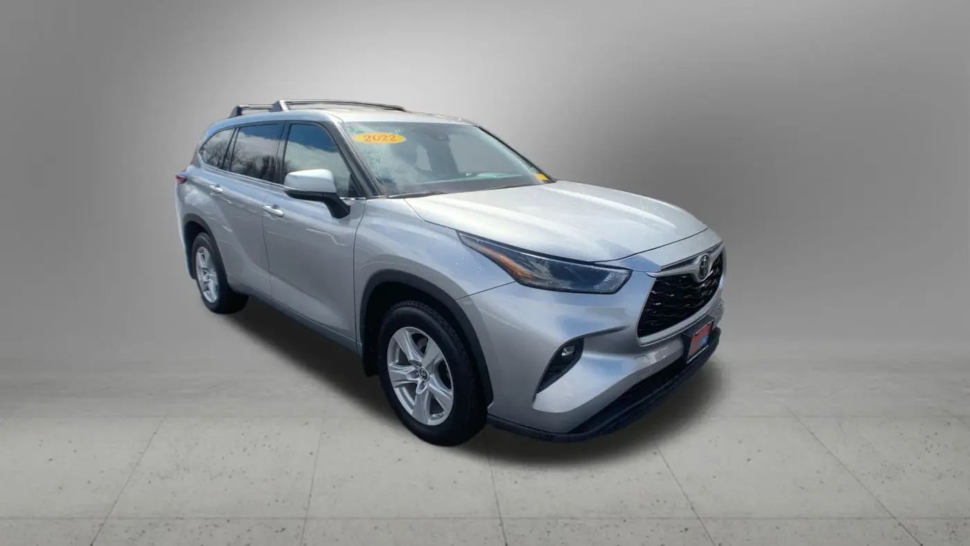 2022 Toyota Highlander LE