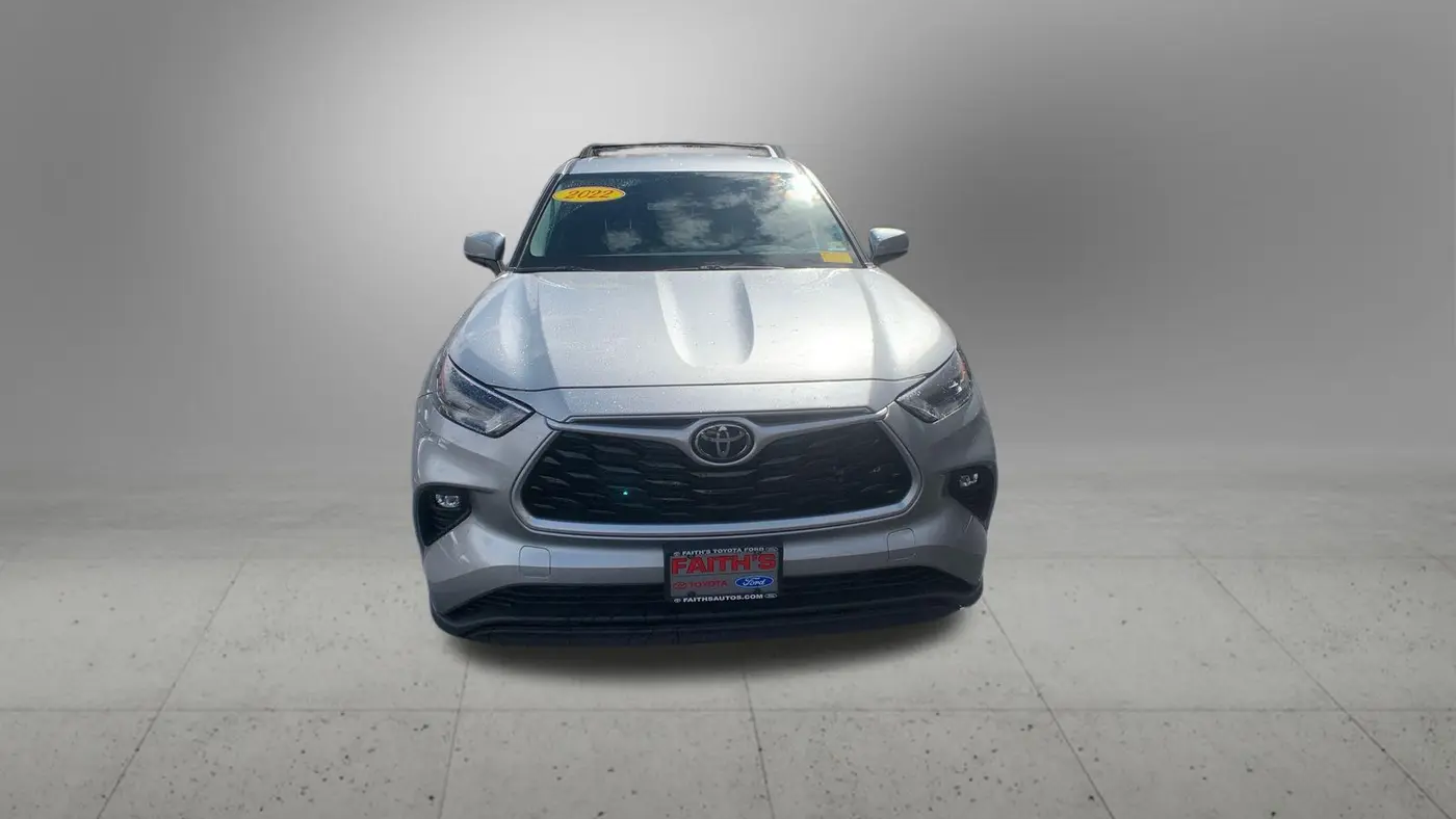 2022 Toyota Highlander LE