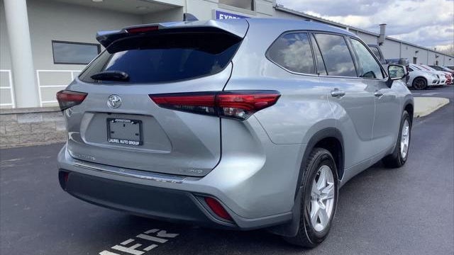 2022 Toyota Highlander LE